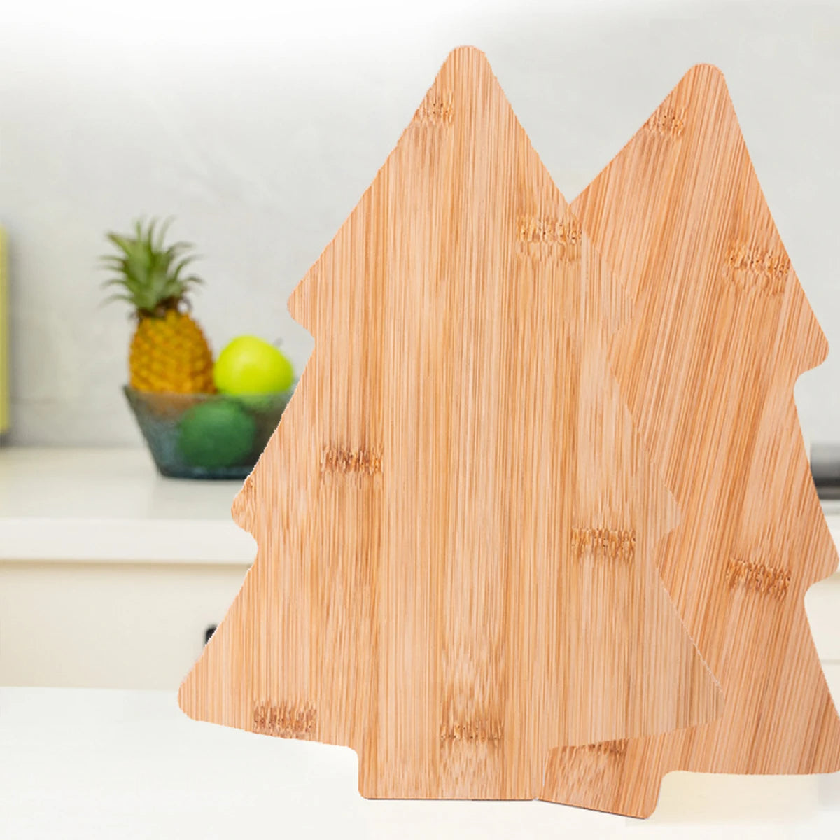 Bambus-Schneidebrett in Tannenbaumform