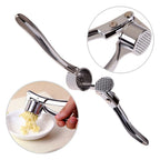 Knoblauchpresse aus Edelstahl mit ergonomischem Griff