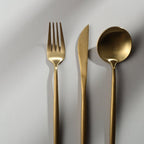 Besteckset Edelstahl Mattfinish – minimalistisches Design