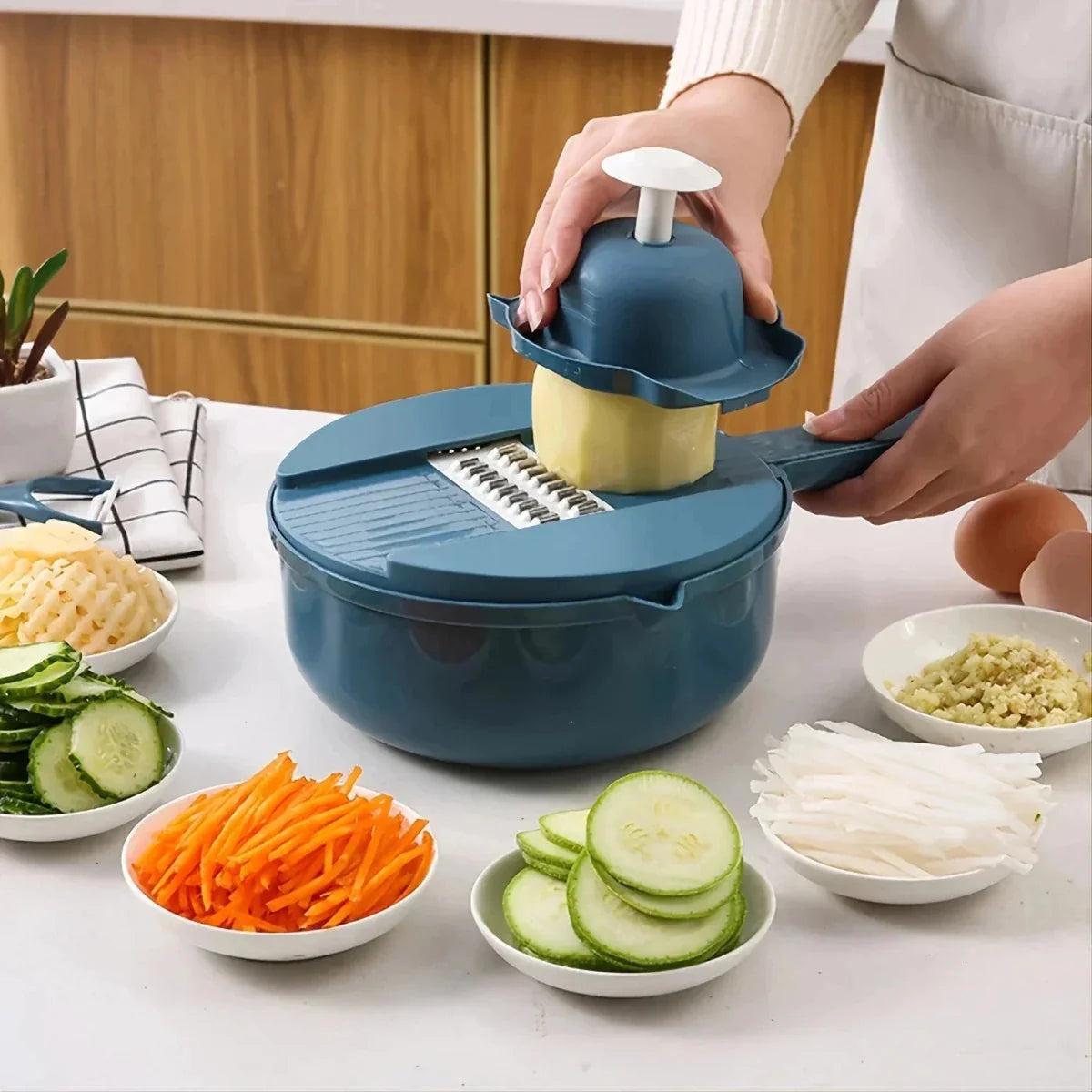 Gemüsehobel 9-in-1 mit Auffangbehälter – Mandoline & Reibe