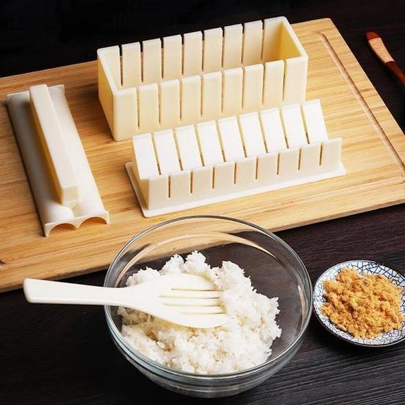 Sushi-Maker-Set mit Formen und Werkzeugen