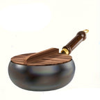 Gusseisenpfanne mit Holzdeckel – 24 & 28 cm