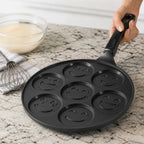 Pfannkuchenpfanne mit 7 Smiley-Formen – Antihaftbeschichtet