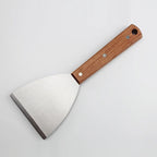 Grillspachtel aus Edelstahl mit Holzgriff